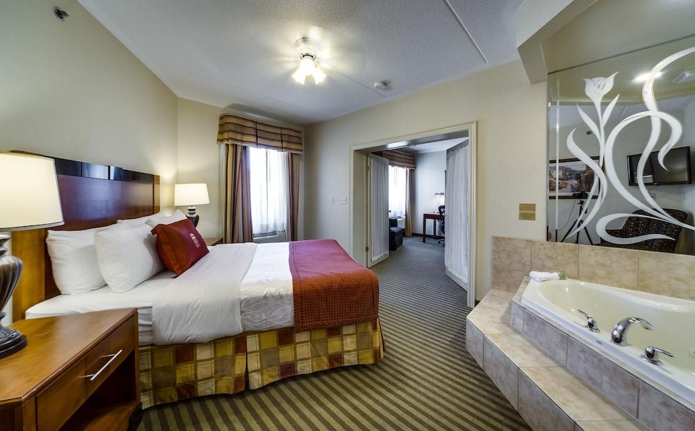 Monte Carlo Inn Barrie - Newly Renovated Buitenkant foto