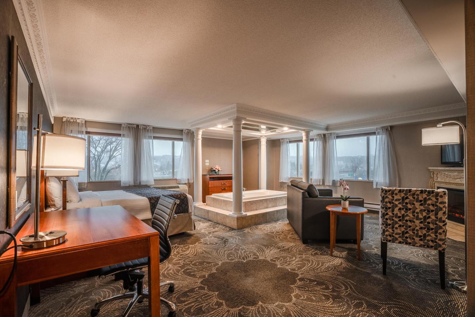 Monte Carlo Inn Barrie - Newly Renovated Buitenkant foto