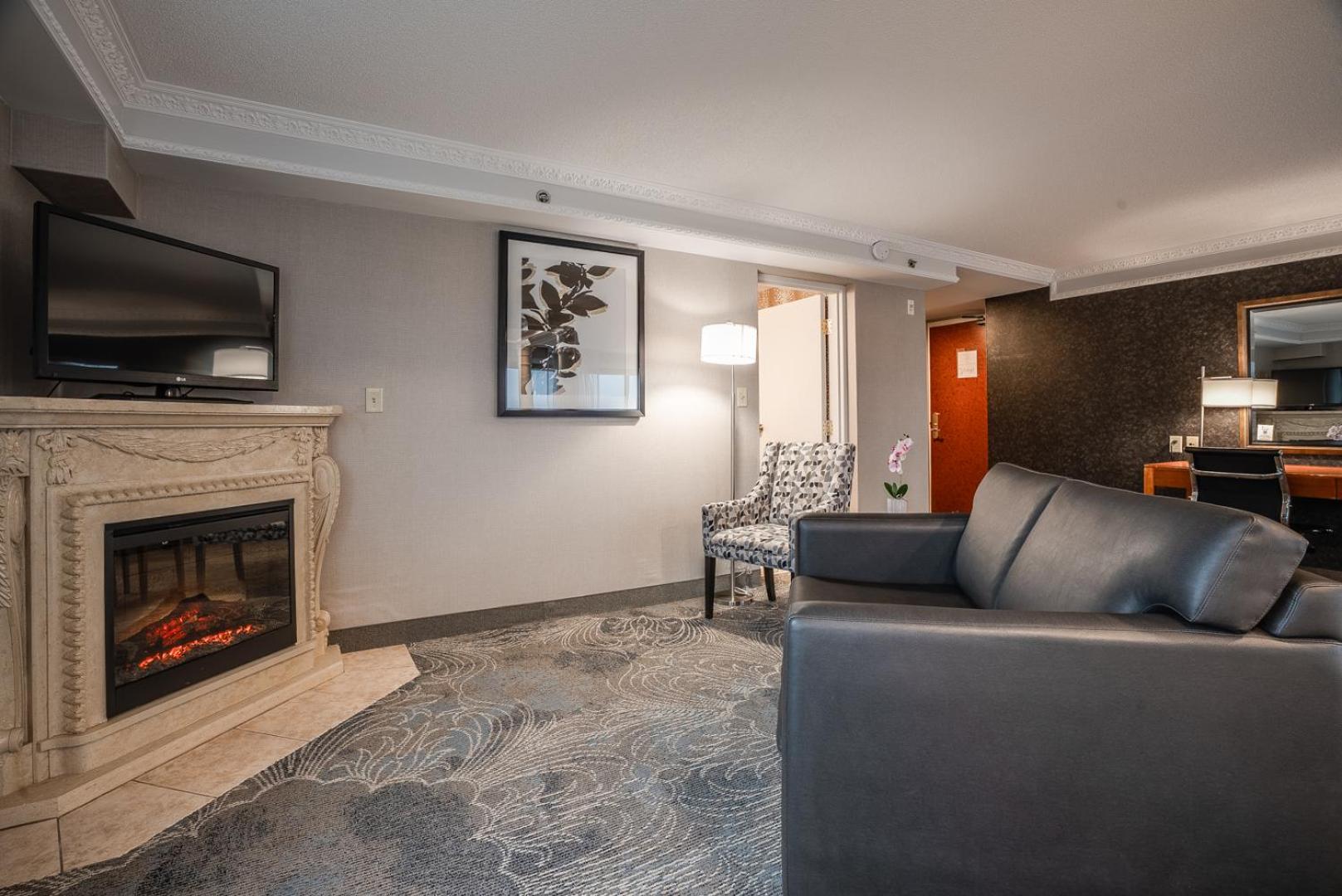 Monte Carlo Inn Barrie - Newly Renovated Buitenkant foto