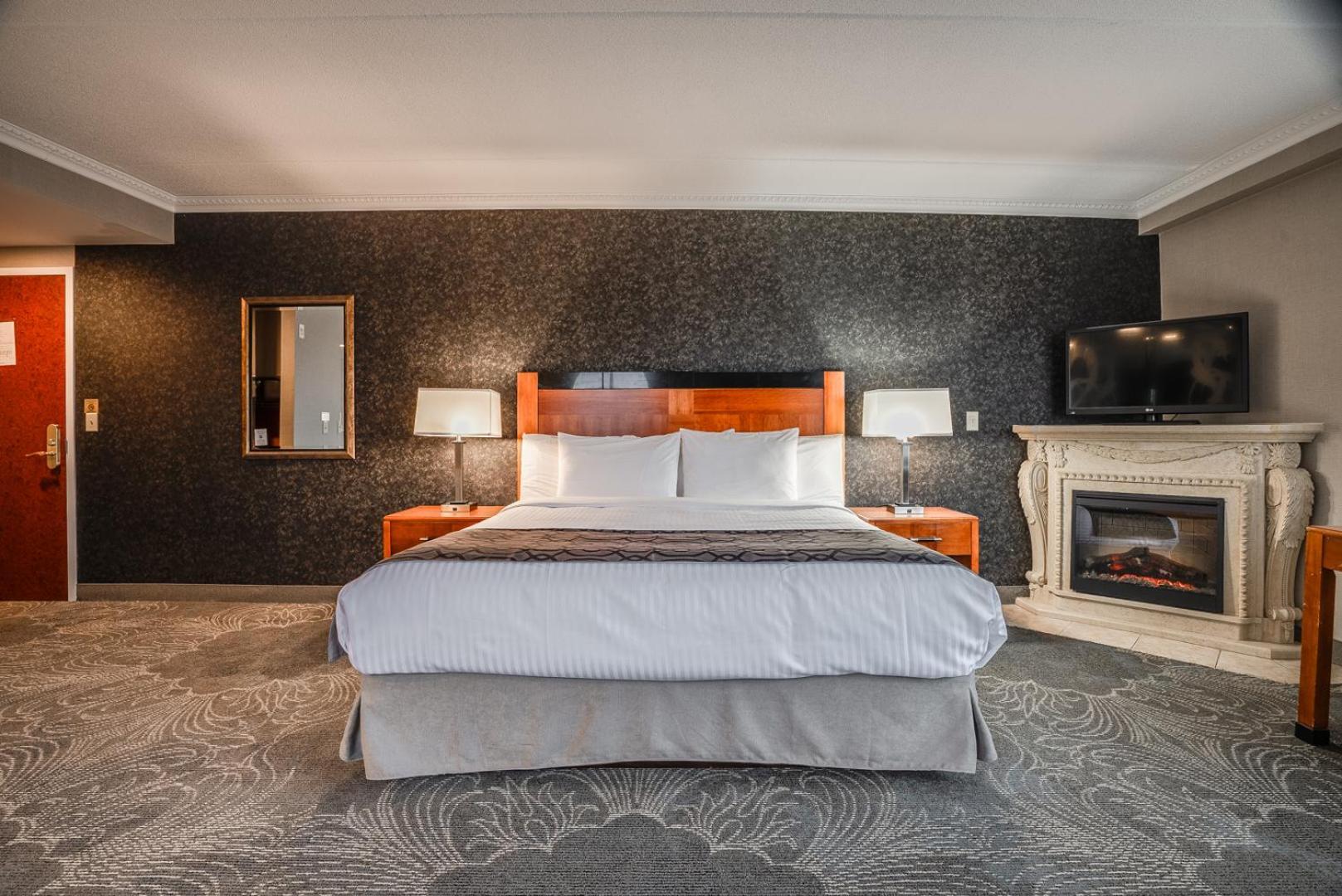 Monte Carlo Inn Barrie - Newly Renovated Buitenkant foto