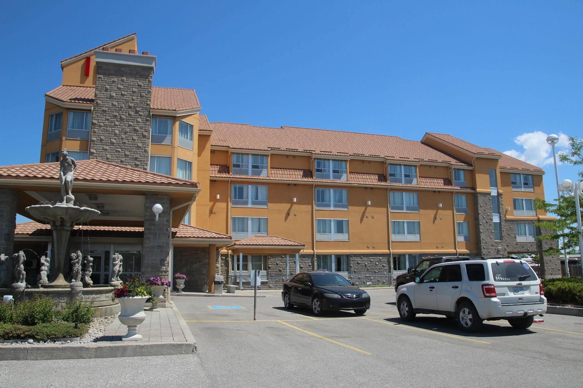 Monte Carlo Inn Barrie - Newly Renovated Buitenkant foto