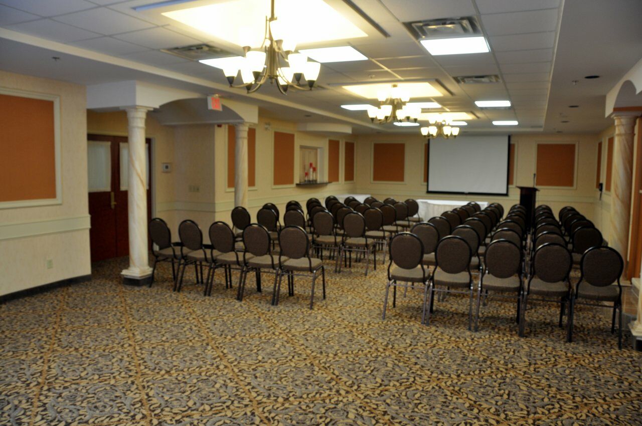 Monte Carlo Inn Barrie - Newly Renovated Buitenkant foto
